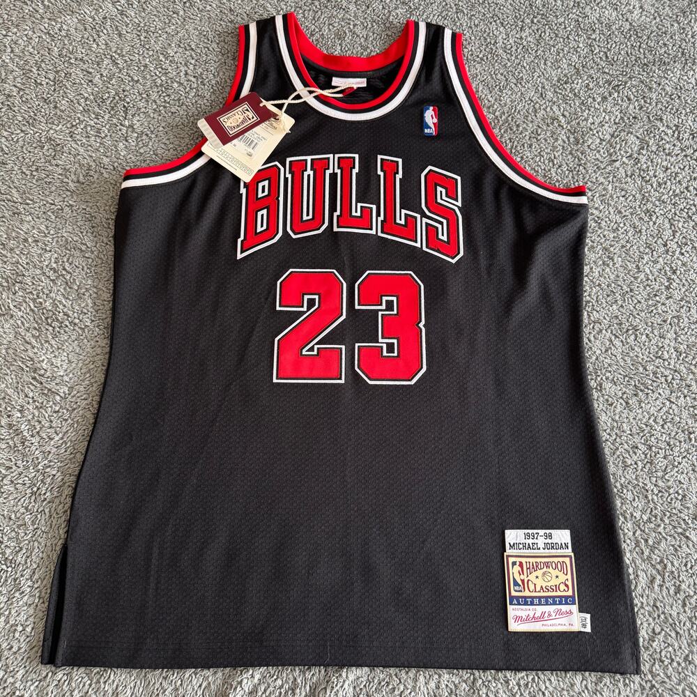 100% Authentic Michael Jordan Mitchell & Ness NBA Chicago Bulls 97-98 Jersey 48